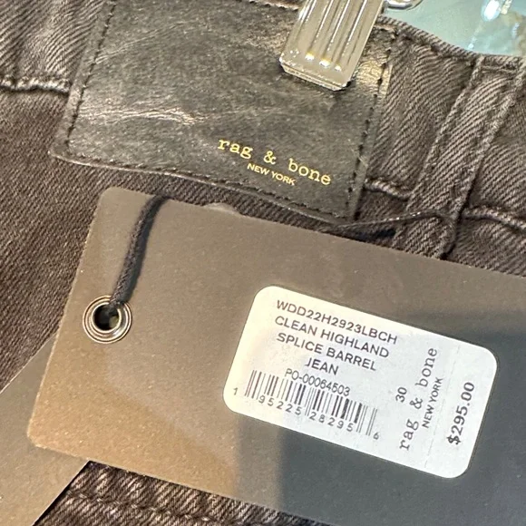 Rag & Bone Women's Black Jeans - Picture 5 of 5